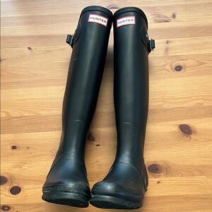 Hunter Classic Black Knee-High Boots